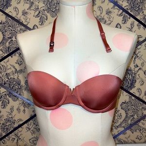 NWT NEVER WORN 32A VS STRAPLESS/multiWAY BRA